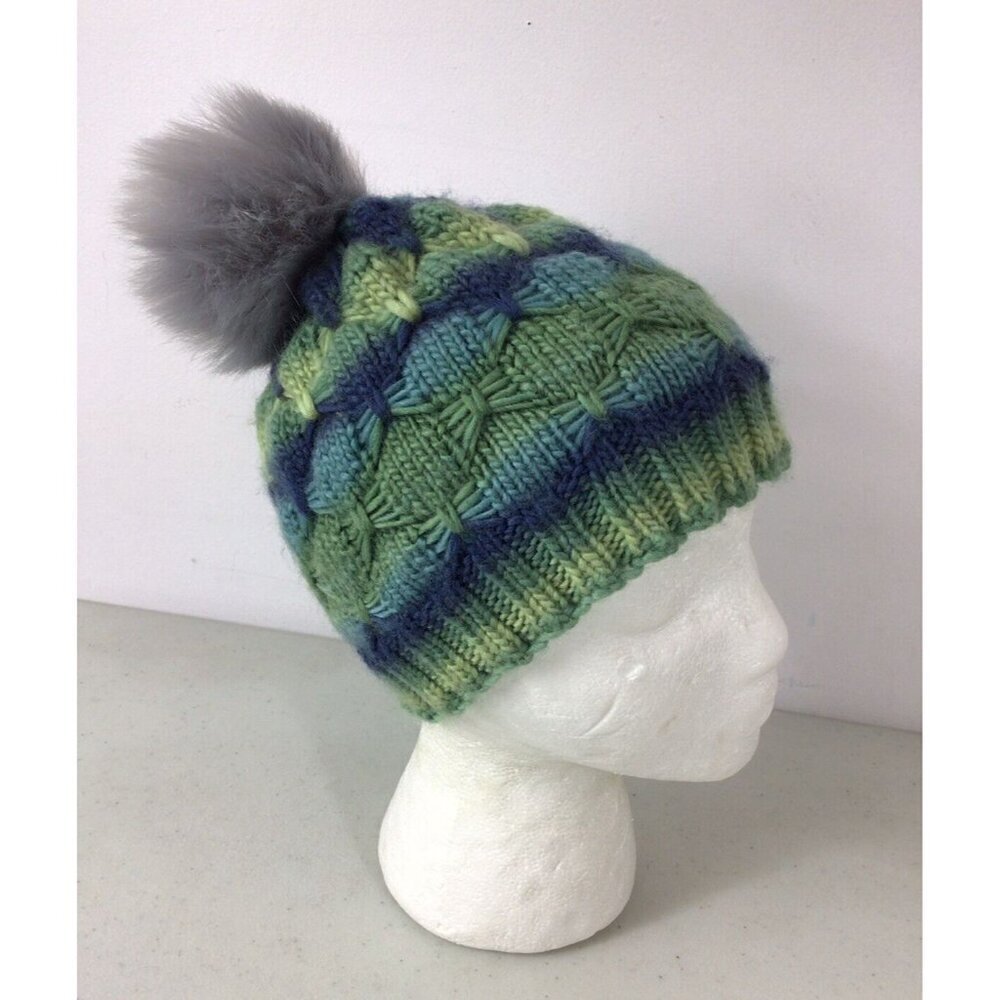 Love Never Fails Hat Beanie Womens One Size